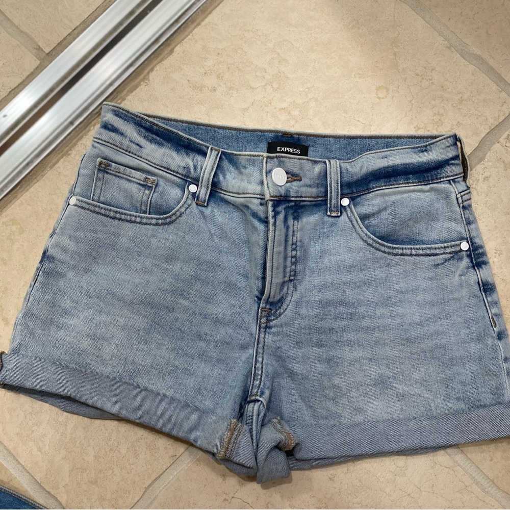 Express women’s shorts